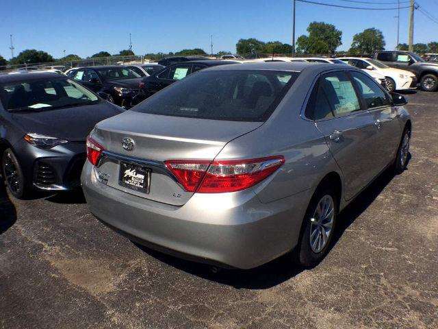 2017 Toyota Camry LE 4Dr Sedan